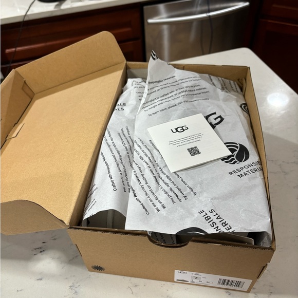 Ugg Tasman Slipper Goat NWT Women Size 6-11 authentic RARE NIB Shoes - Picture 10 of 16